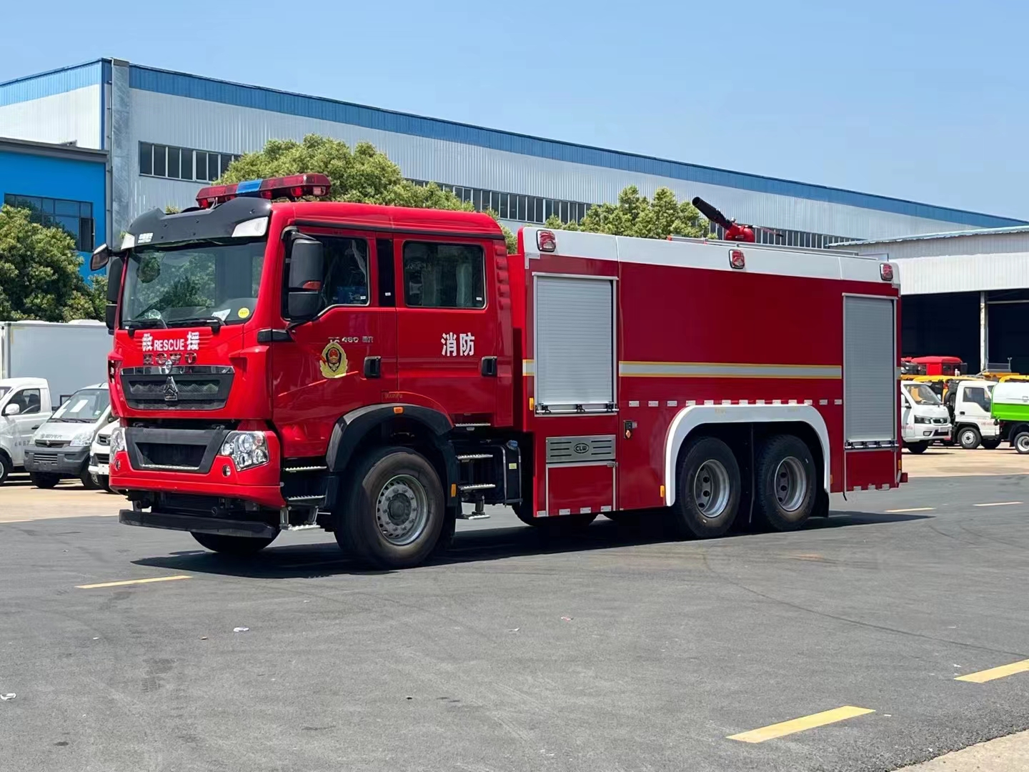 豪沃12吨泡沫消防车