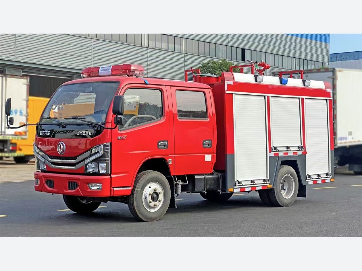 东风2.5吨水罐消防车