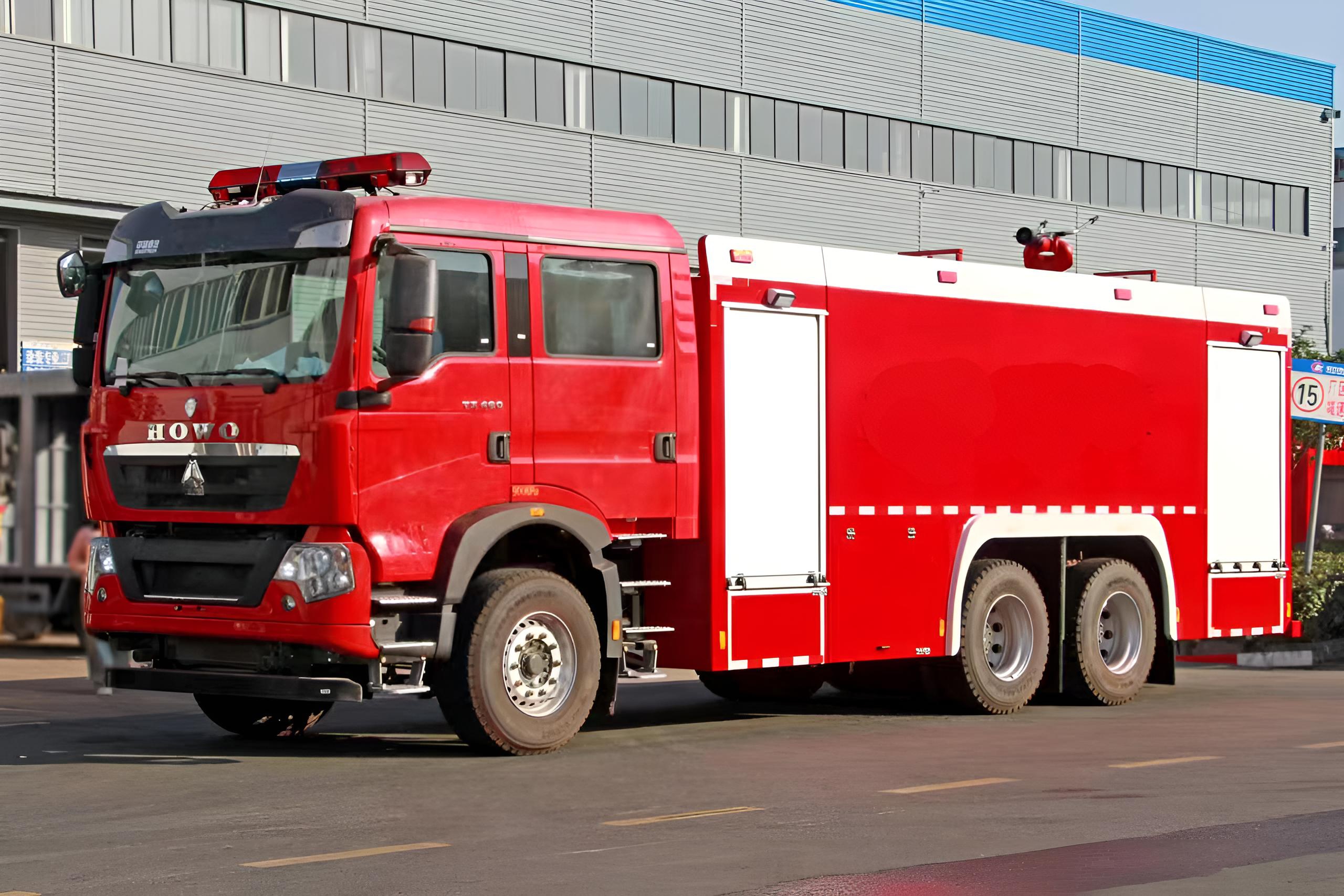 豪沃16吨泡沫消防车